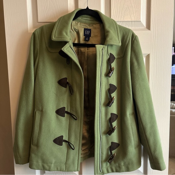 GAP Jackets & Blazers - GAP Women's Green Toggle Utility Jacket